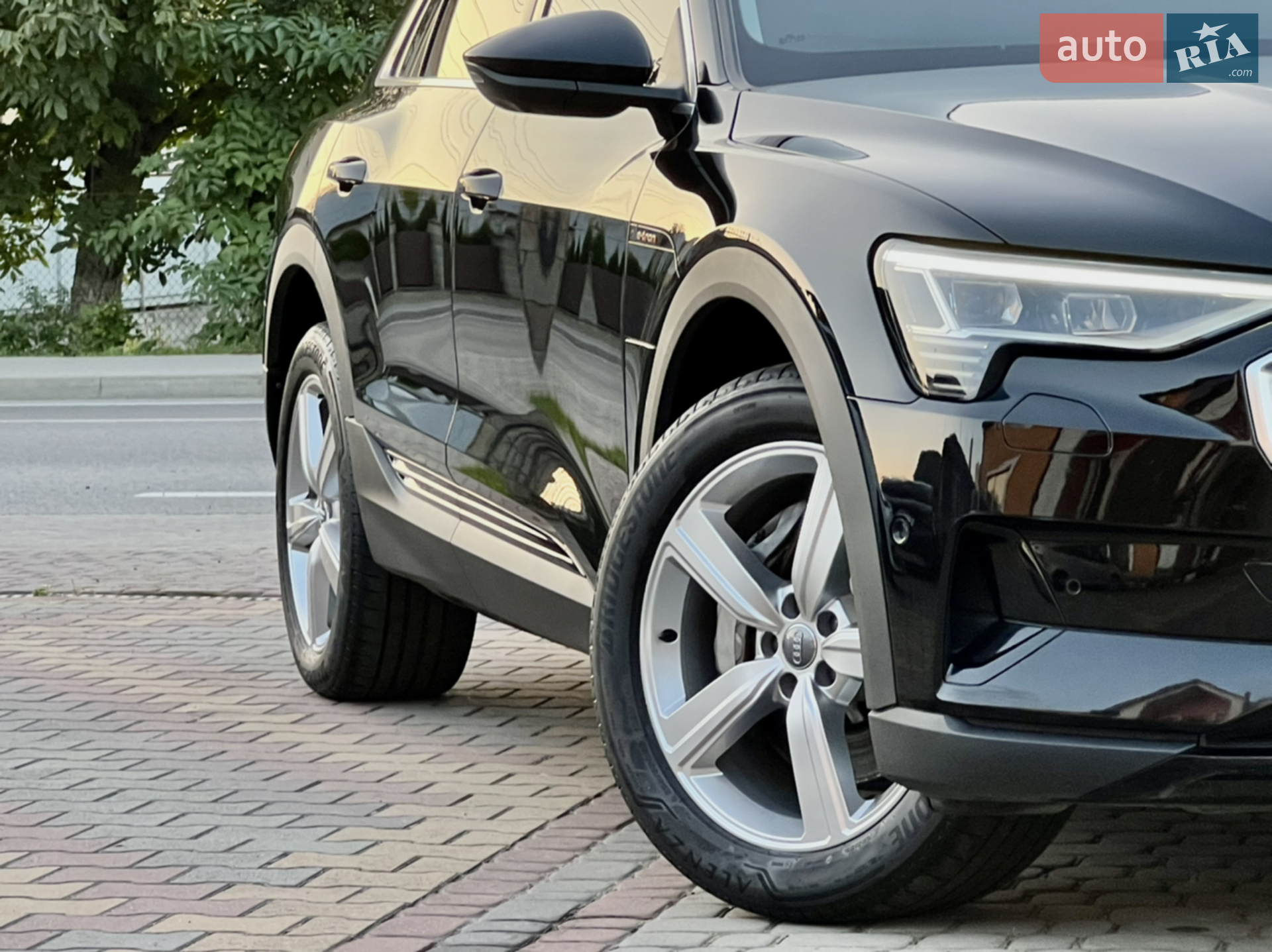 2019 Audi e-tron - мініатюра 11