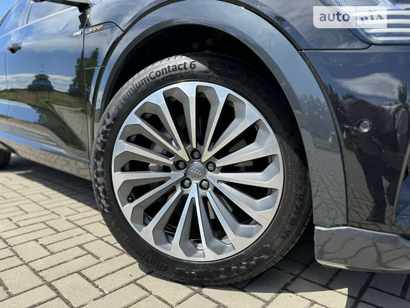 Внедорожник / Кроссовер Audi e-tron 2019 в Дрогобыче фото 7 Внедорожник / Кроссовер Audi e-tron 2019 в Дрогобыче