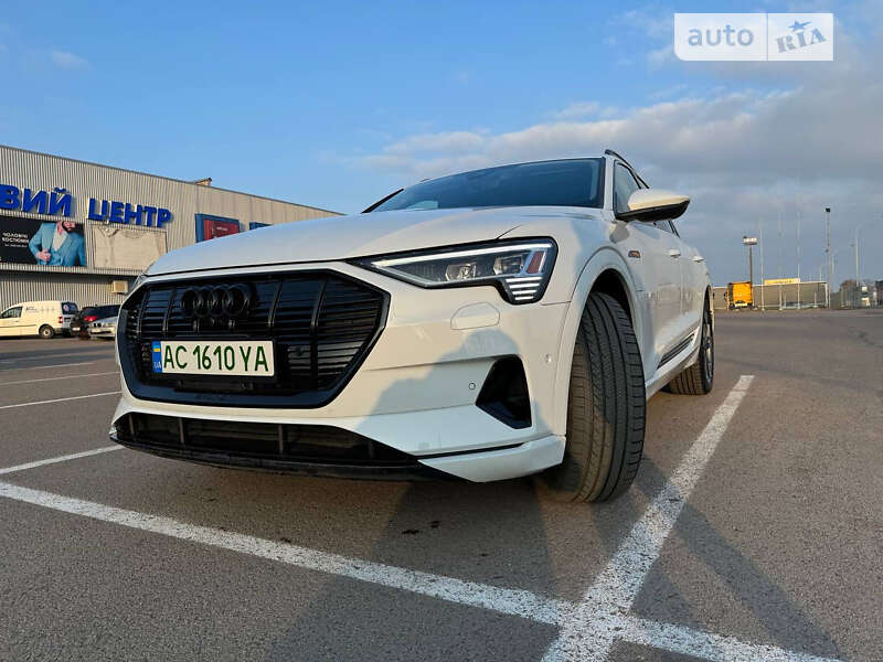 Внедорожник / Кроссовер Audi e-tron 2022 в Ковеле
