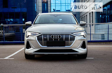 Внедорожник / Кроссовер Audi e-tron 2023 в Киеве