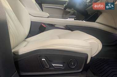 Внедорожник / Кроссовер Audi e-tron 2019 в 
