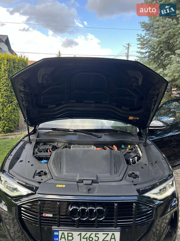 Внедорожник / Кроссовер Audi e-tron 2020 в Виннице