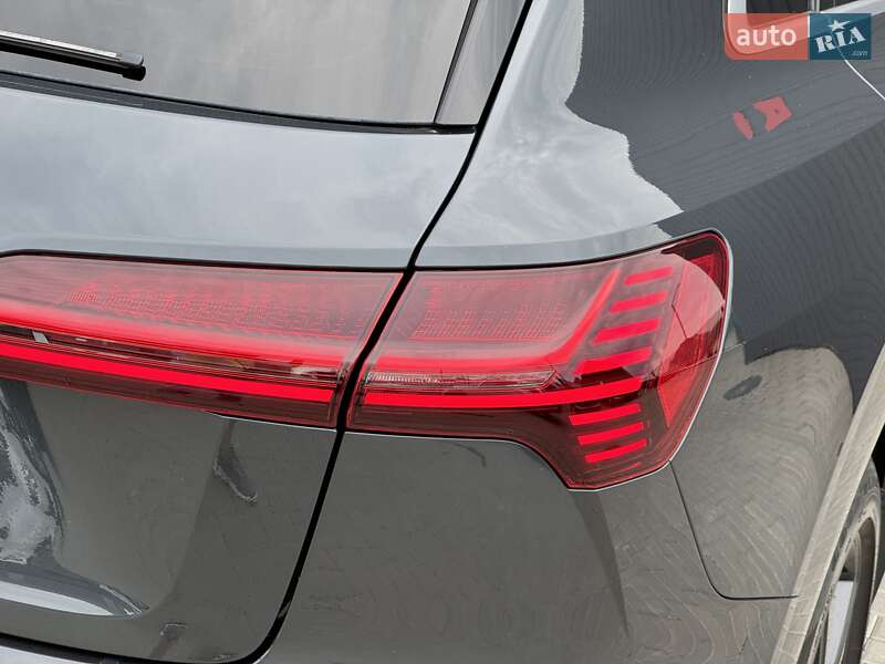 Позашляховик / Кросовер Audi e-tron 2019 в Мукачевому