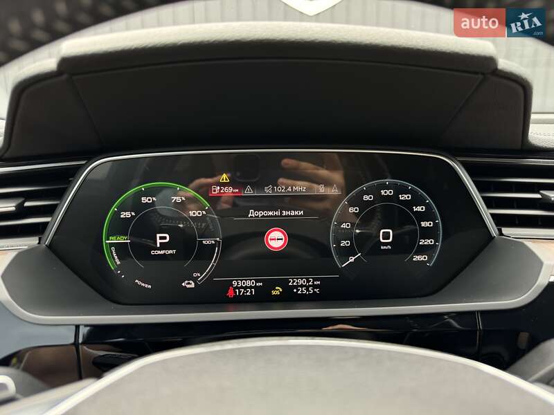Позашляховик / Кросовер Audi e-tron 2019 в Мукачевому