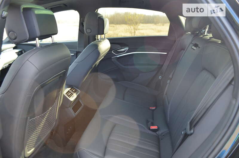 Внедорожник / Кроссовер Audi e-tron 2022 в Харькове фото 5 Внедорожник / Кроссовер Audi e-tron 2022 в Харькове