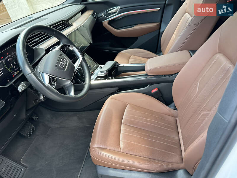 Внедорожник / Кроссовер Audi e-tron 2021 в Одессе