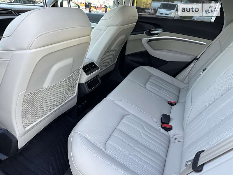 Внедорожник / Кроссовер Audi e-tron 2020 в Виннице