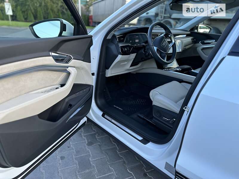 Внедорожник / Кроссовер Audi e-tron 2020 в Виннице