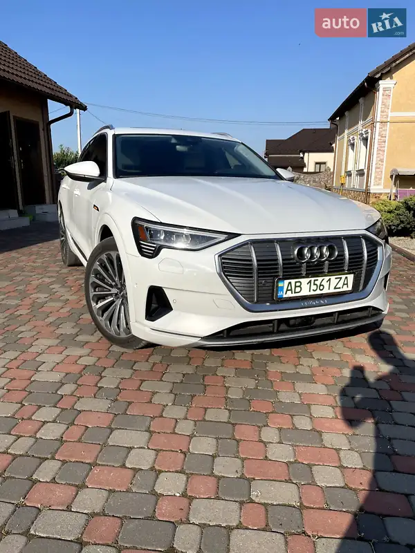 Audi e-tron