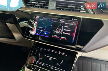 Внедорожник / Кроссовер Audi e-tron 2019 в 