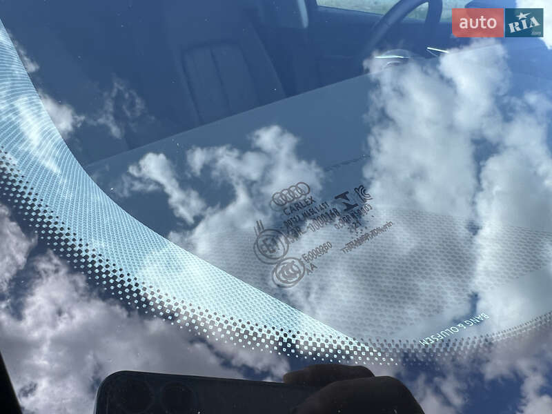 Позашляховик / Кросовер Audi e-tron 2022 в Києві