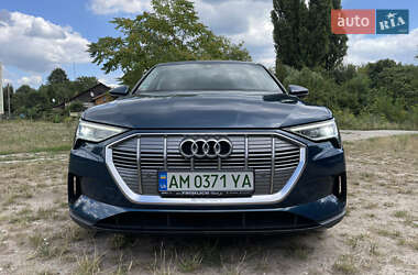 Внедорожник / Кроссовер Audi e-tron 2019 в 