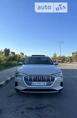 Позашляховик / Кросовер Audi e-tron 2018 в Ужгороді