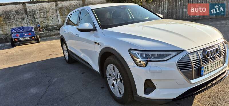 Внедорожник / Кроссовер Audi e-tron 2020 в Виннице
