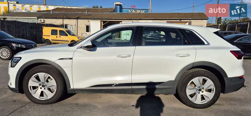 Внедорожник / Кроссовер Audi e-tron 2020 в Виннице