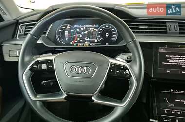 Внедорожник / Кроссовер Audi e-tron 2020 в 