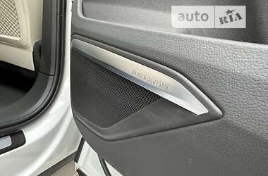Внедорожник / Кроссовер Audi e-tron 2019 в 