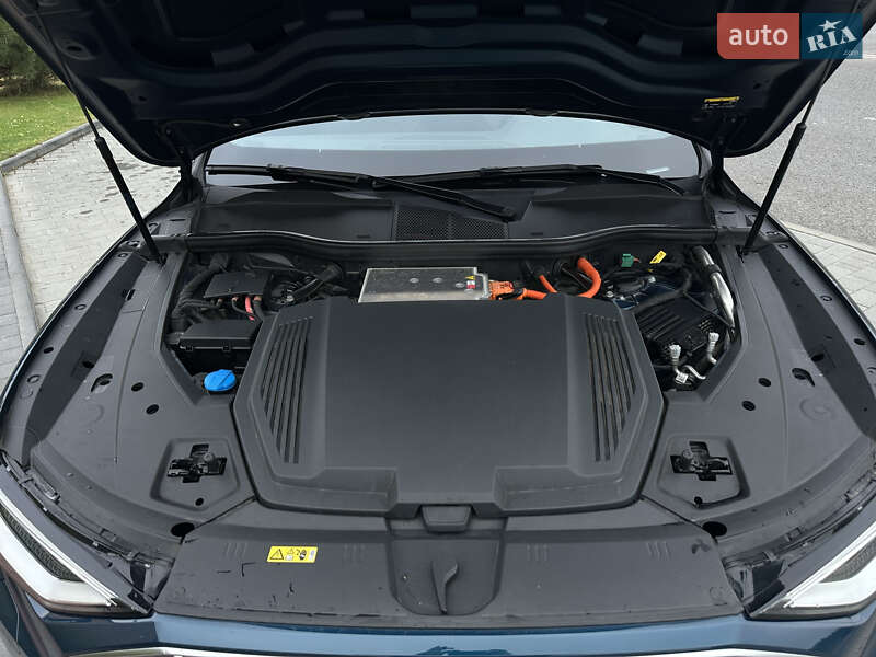 Позашляховик / Кросовер Audi e-tron 2020 в Рівному