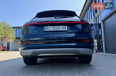 Внедорожник / Кроссовер Audi e-tron 2020 в 