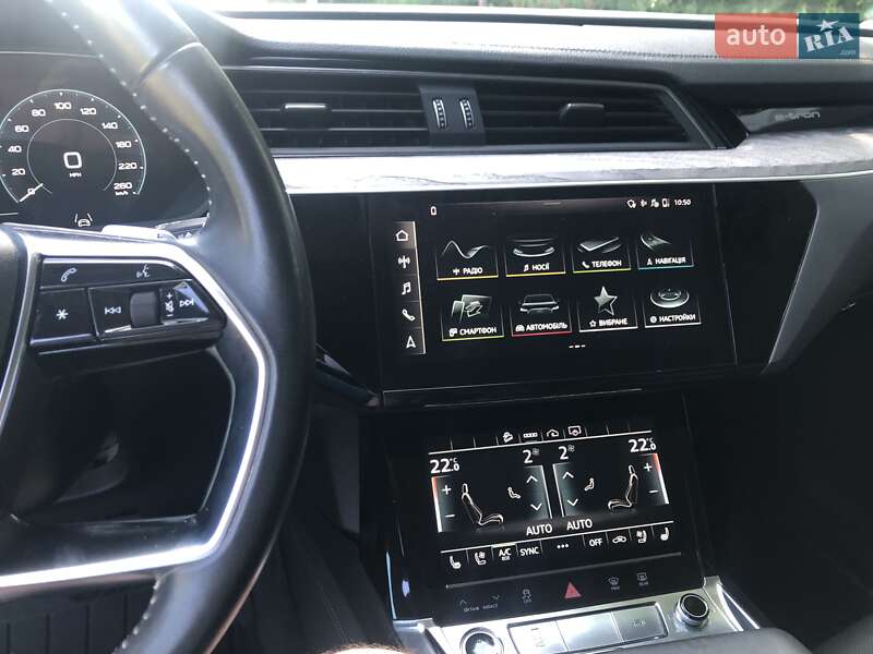 Позашляховик / Кросовер Audi e-tron 2021 в Львові