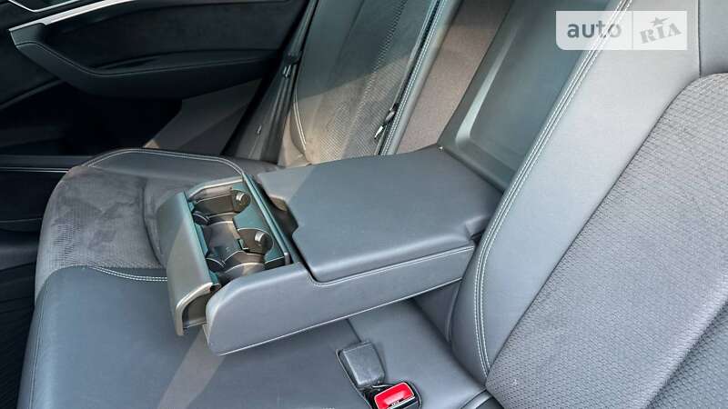 Внедорожник / Кроссовер Audi e-tron 2020 в Киеве