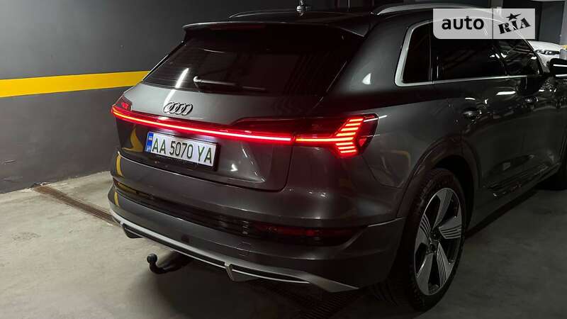 Внедорожник / Кроссовер Audi e-tron 2020 в Киеве