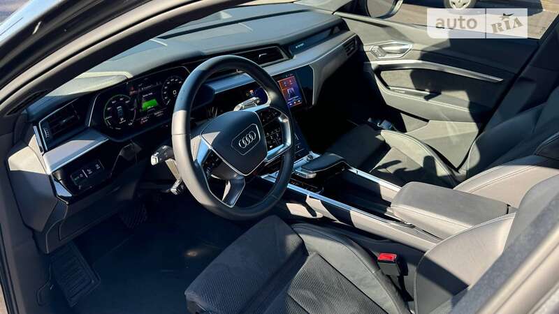 Внедорожник / Кроссовер Audi e-tron 2020 в Киеве