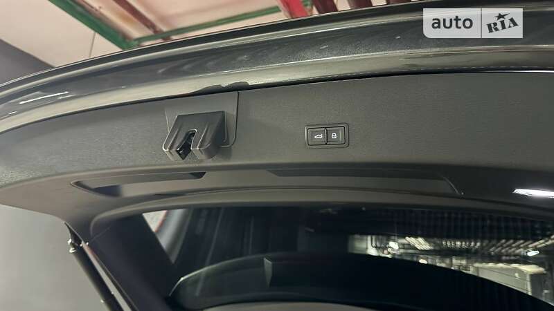 Внедорожник / Кроссовер Audi e-tron 2020 в Киеве