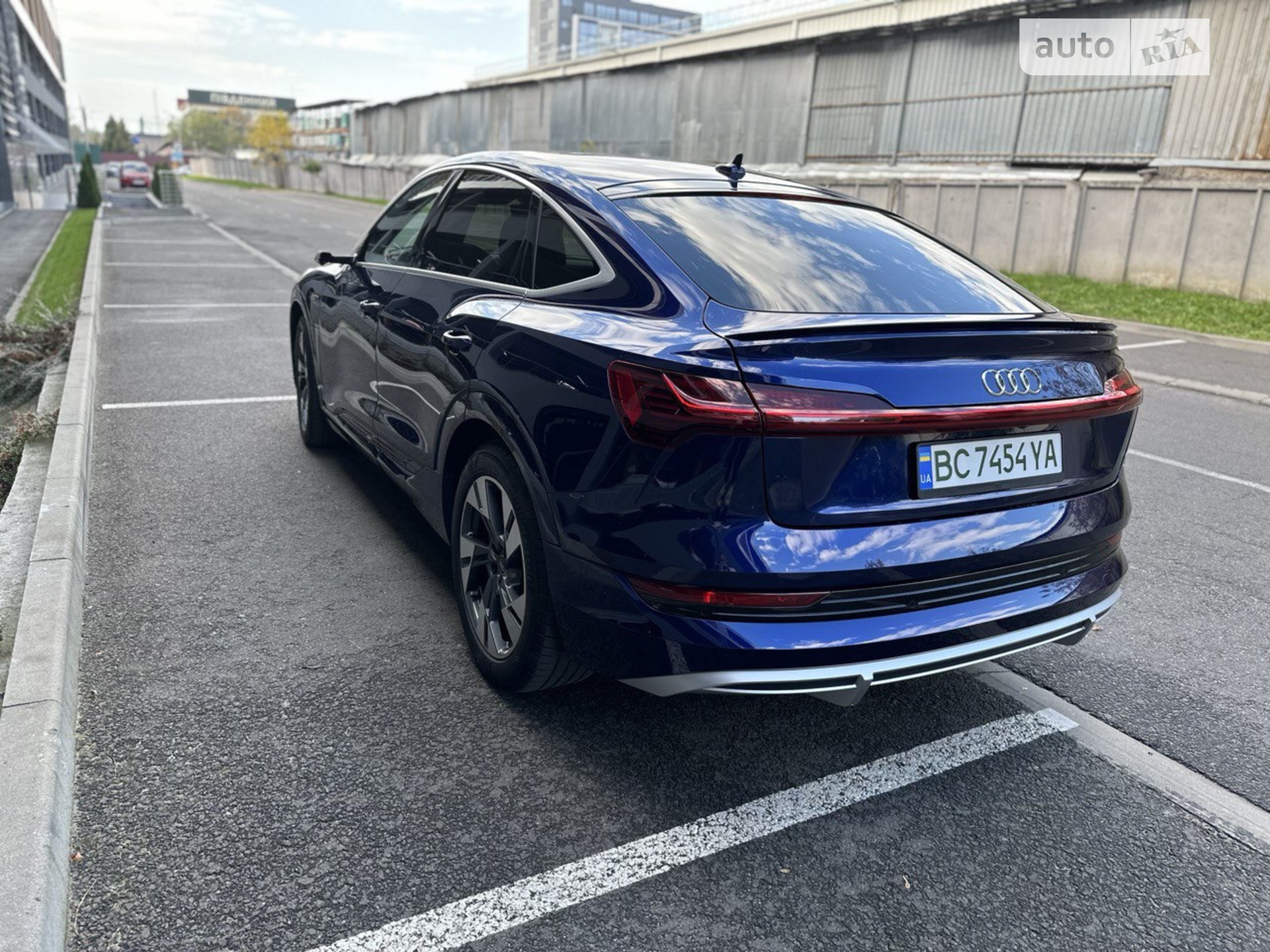 2020 Audi e-tron - мініатюра 7