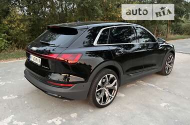 Внедорожник / Кроссовер Audi e-tron 2021 в Киеве