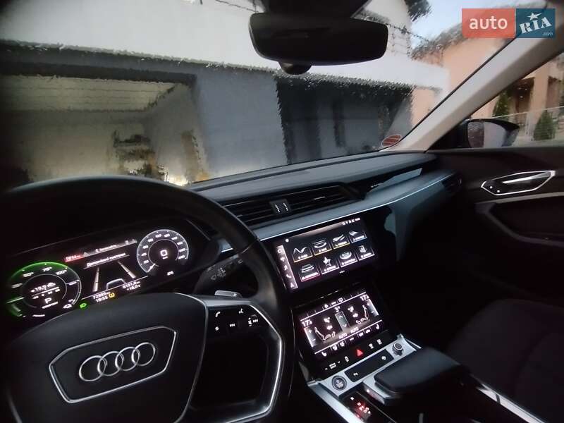 Внедорожник / Кроссовер Audi e-tron 2021 в Снятине