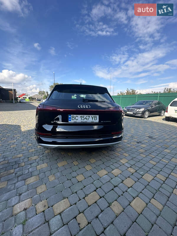 Внедорожник / Кроссовер Audi e-tron 2022 в Самборе