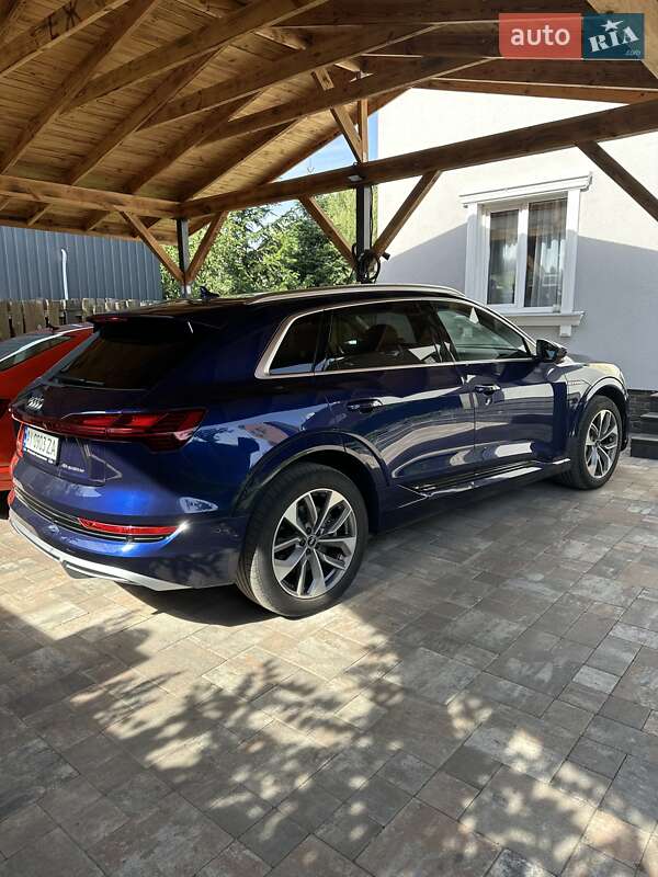 Позашляховик / Кросовер Audi e-tron 2020 в Києві