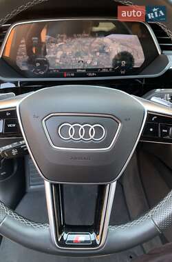 Позашляховик / Кросовер Audi e-tron 2022 в Рівному