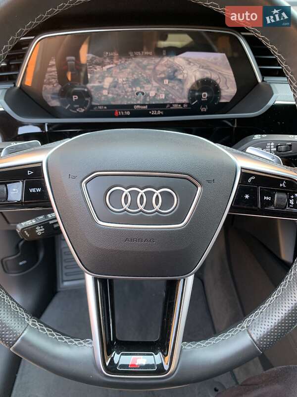 Внедорожник / Кроссовер Audi e-tron 2022 в Ровно