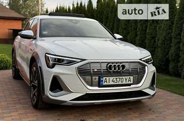 Позашляховик / Кросовер Audi e-tron 2021 в Києві