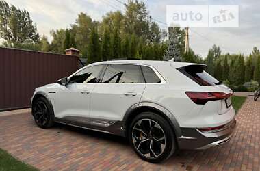 Внедорожник / Кроссовер Audi e-tron 2021 в Киеве