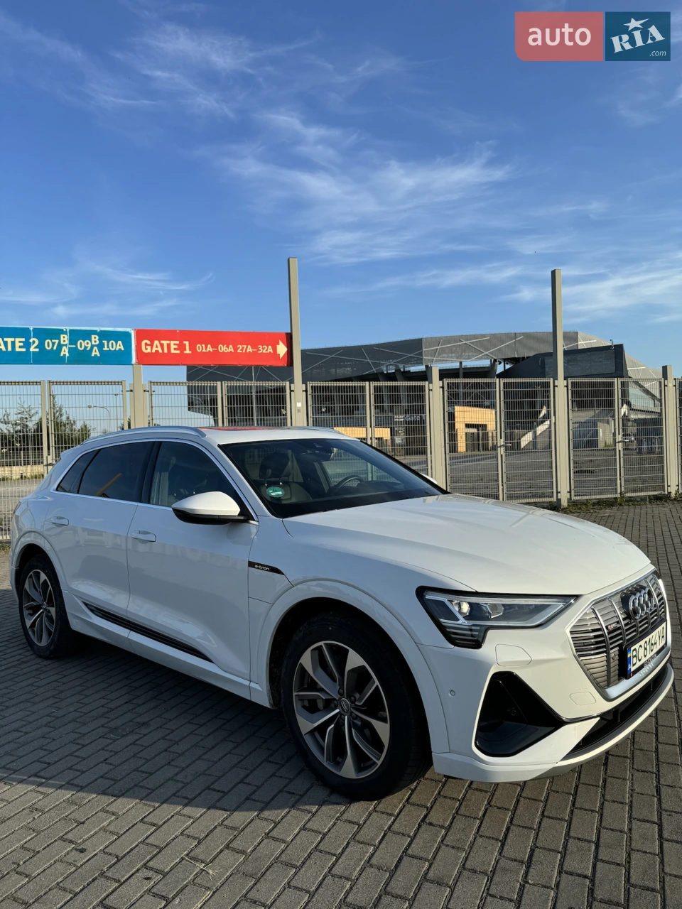 2019 Audi e-tron - мініатюра 14