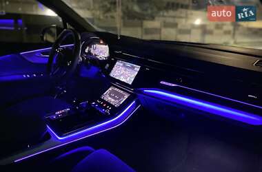 Позашляховик / Кросовер Audi e-tron 2020 в 