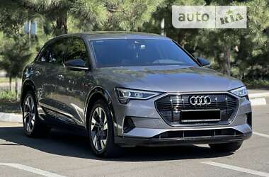 Внедорожник / Кроссовер Audi e-tron 2020 в Одессе