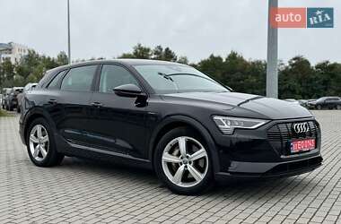 Позашляховик / Кросовер Audi e-tron 2019 в 