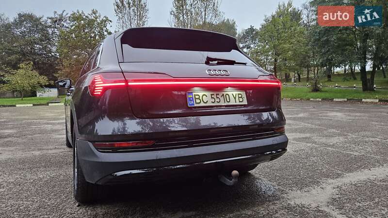 Позашляховик / Кросовер Audi e-tron 2020 в Миколаєві