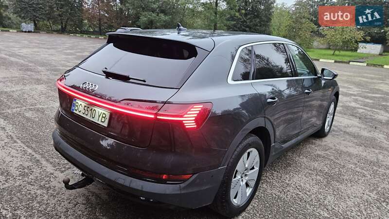Позашляховик / Кросовер Audi e-tron 2020 в Миколаєві