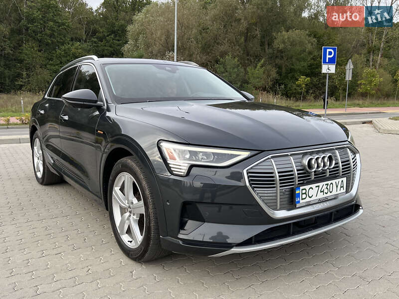 Внедорожник / Кроссовер Audi e-tron 2019 в Львове