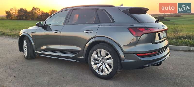 Внедорожник / Кроссовер Audi e-tron 2021 в Хмельницком