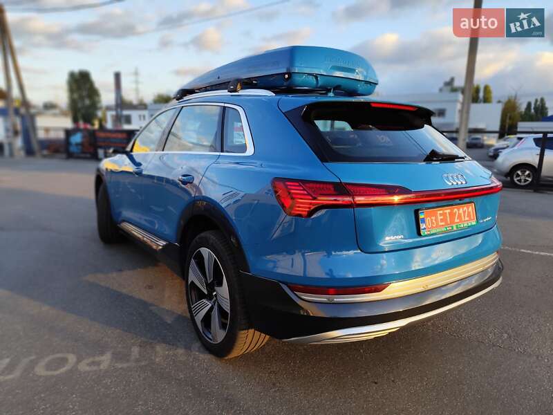 Внедорожник / Кроссовер Audi e-tron 2019 в Киеве