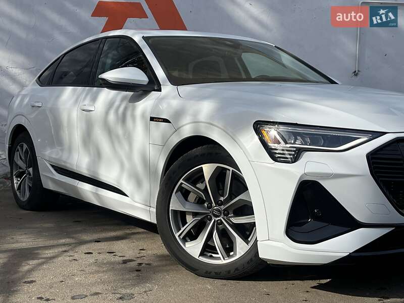 Позашляховик / Кросовер Audi e-tron 2020 в Одесі