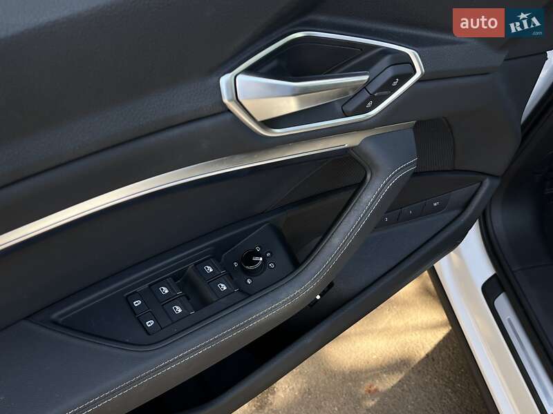 Позашляховик / Кросовер Audi e-tron 2020 в Одесі