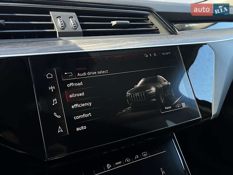 Позашляховик / Кросовер Audi e-tron 2020 в Одесі