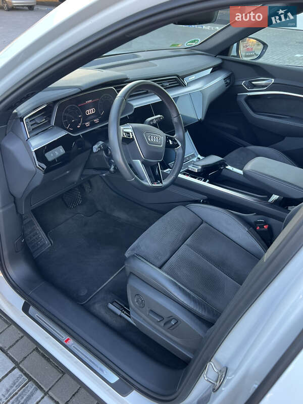 Внедорожник / Кроссовер Audi e-tron 2020 в Днепре
